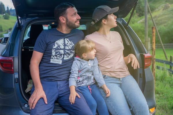 Viajes en coche con niños: cómo sobrevivir a los trayectos largos